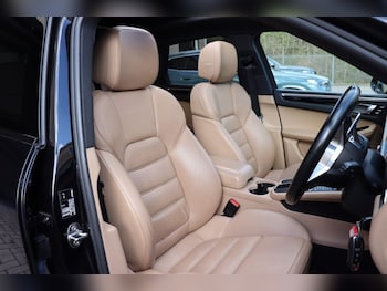 Used Porsche Macan 2019 for sale - 78181247: Photo