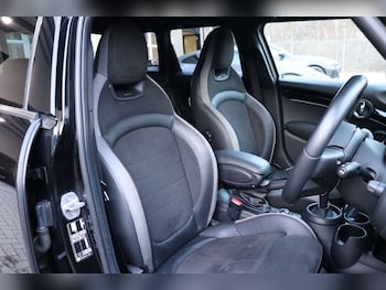 Used MINI Hatch 2022 for sale - 77708866: Photo