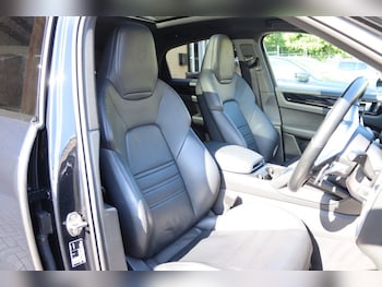 Used Porsche Cayenne 2022 for sale - 79089931: Photo