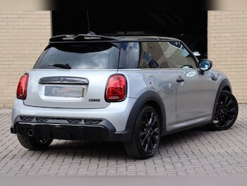 Used MINI Hatch 2023 for sale - 75877073: Photo