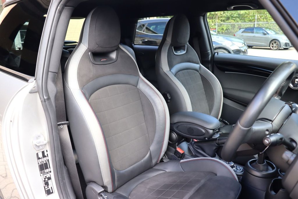 Used MINI Hatch 2023 for sale - 75877073: Photo 4