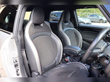 Used MINI Hatch 2023 for sale - 75877073: Photo