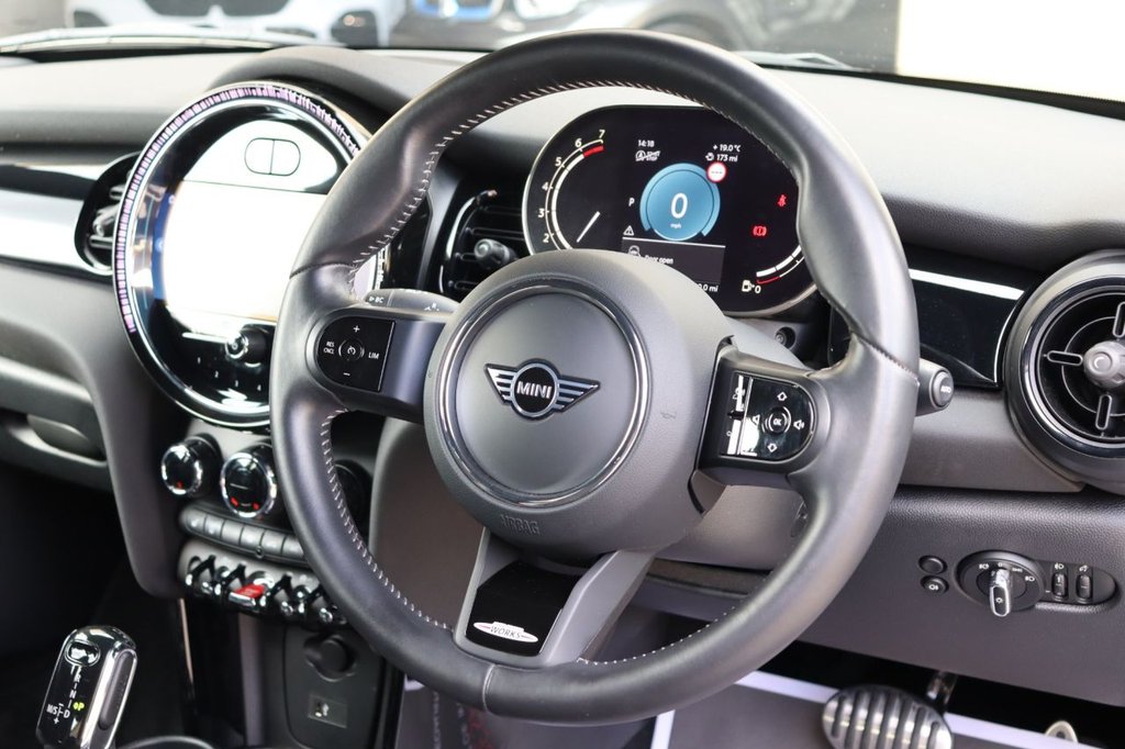 Used MINI Hatch 2023 for sale - 75877073: Photo 6