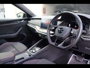 Used Skoda Octavia 2024 for sale - 75098589: Photo