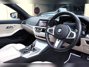Used BMW 3 Series 2021 for sale - 76010252: Photo