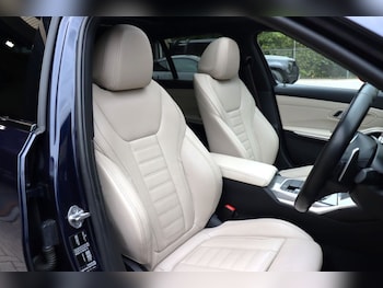 Used BMW 3 Series 2021 for sale - 76010252: Photo
