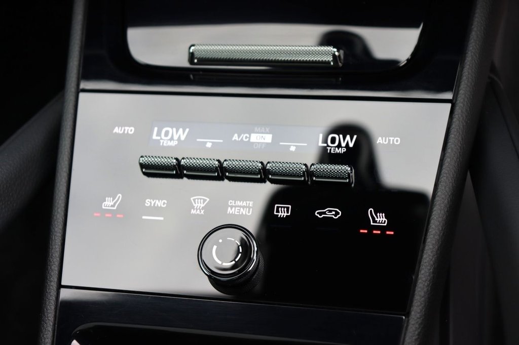 Used Porsche Cayenne 2023 for sale - 76751273: Photo 12