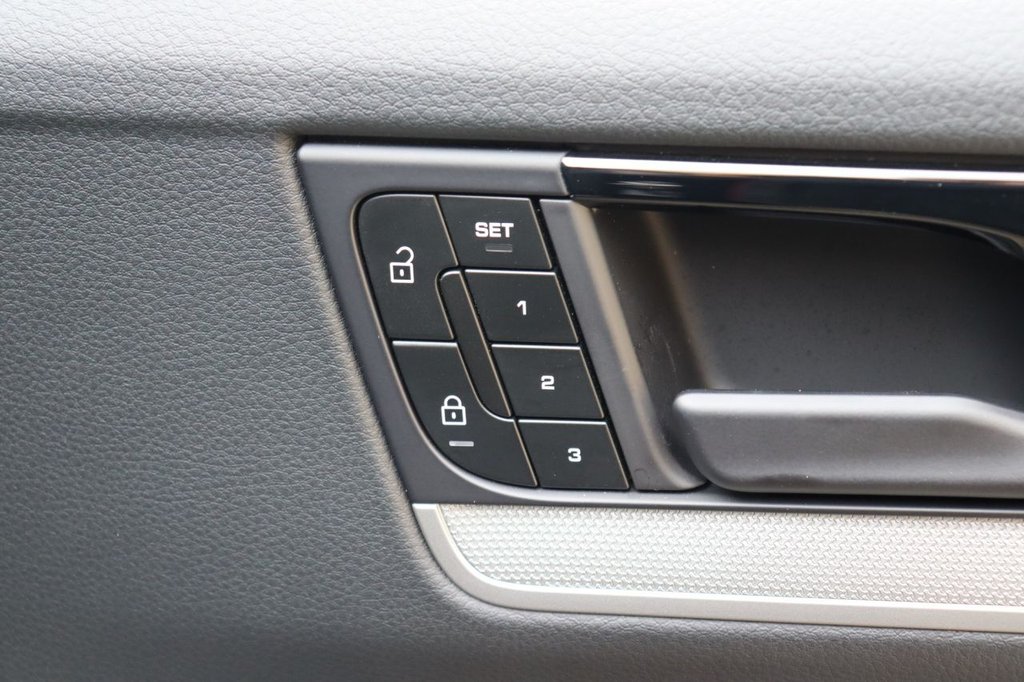 Used Porsche Cayenne 2023 for sale - 76751273: Photo 18