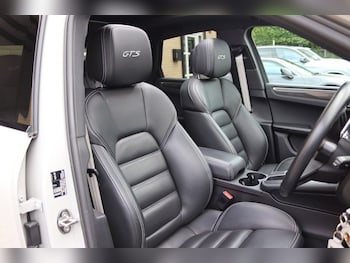 Used Porsche Macan 2021 for sale - 78985559: Photo