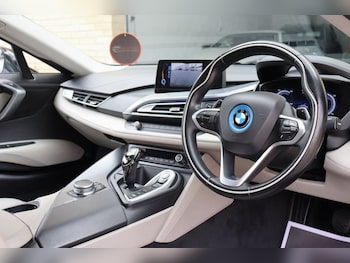 Used BMW i8 2017 for sale - 78524551: Photo