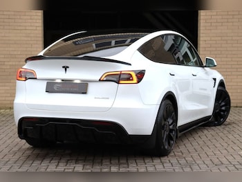 Used Tesla Model Y 2022 for sale - 77966679: Photo