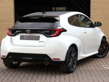 Used Toyota Yaris 2023 for sale - 74806123: Photo
