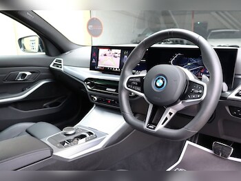 Used BMW 3 Series 2025 for sale - 77890961: Photo