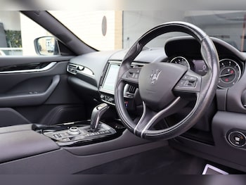 Used Maserati Levante 2021 for sale - 78557541: Photo