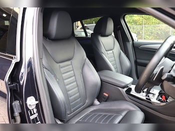 Used BMW X4 2019 for sale - 75998060: Photo