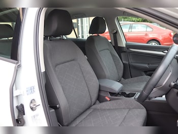 Used Volkswagen Golf 2023 for sale - 79233648: Photo