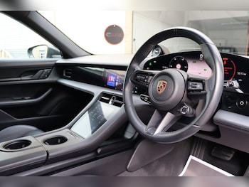 Used Porsche Taycan 2023 for sale - 78525440: Photo