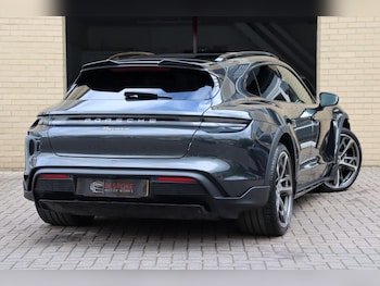 Used Porsche Taycan 2023 for sale - 78525440: Photo