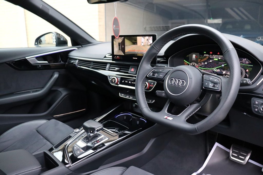 Used Audi A4 Avant 2023 for sale - 77188501: Photo 2