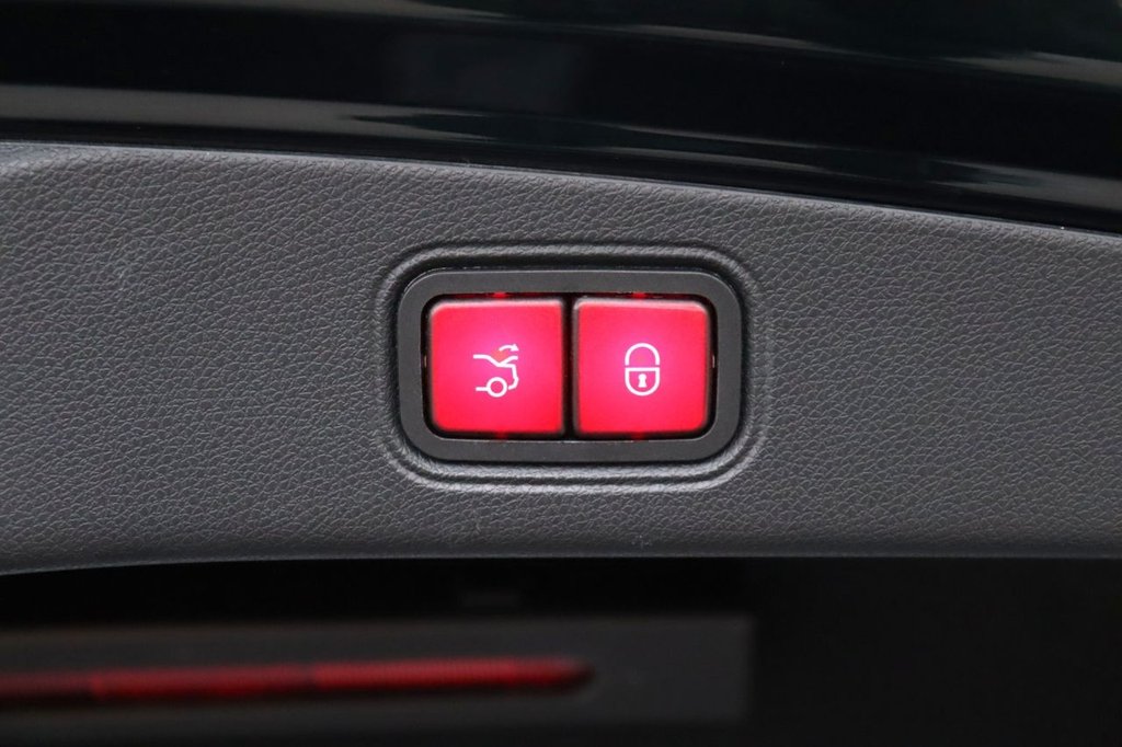 Used Mercedes-Benz E Class 2017 for sale - 76223174: Photo 17