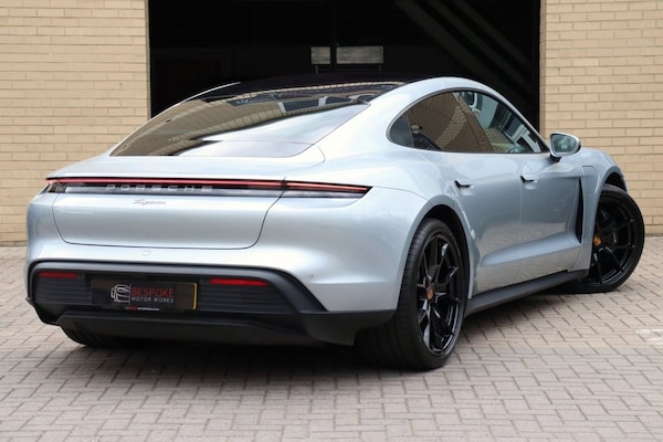 Used Porsche Taycan 2023 for sale - 75359574: Photo 3