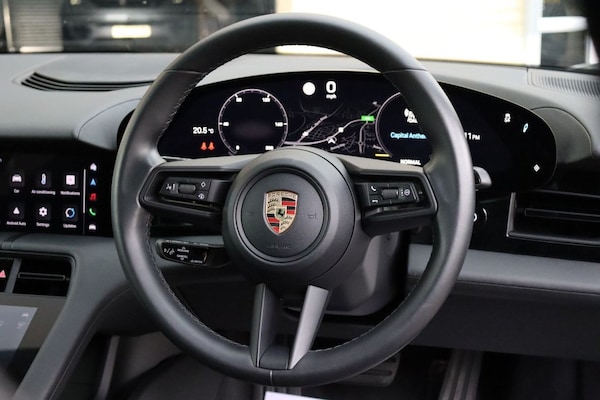 Used Porsche Taycan 2023 for sale - 75359574: Photo 4