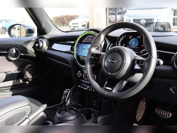 Used MINI Hatch 2022 for sale - 77971581: Photo