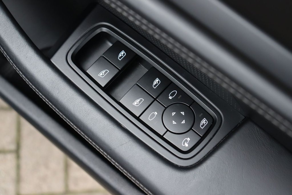 Used Porsche Taycan 2022 for sale - 77463983: Photo 24