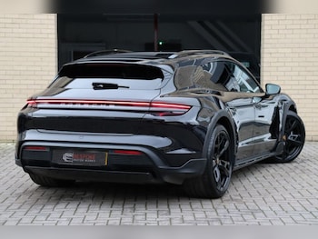 Used Porsche Taycan 2022 for sale - 77463983: Photo