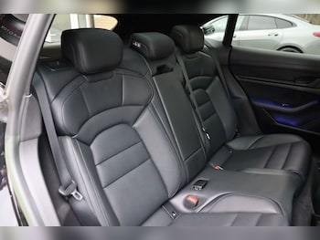 Used Porsche Taycan 2022 for sale - 77463983: Photo