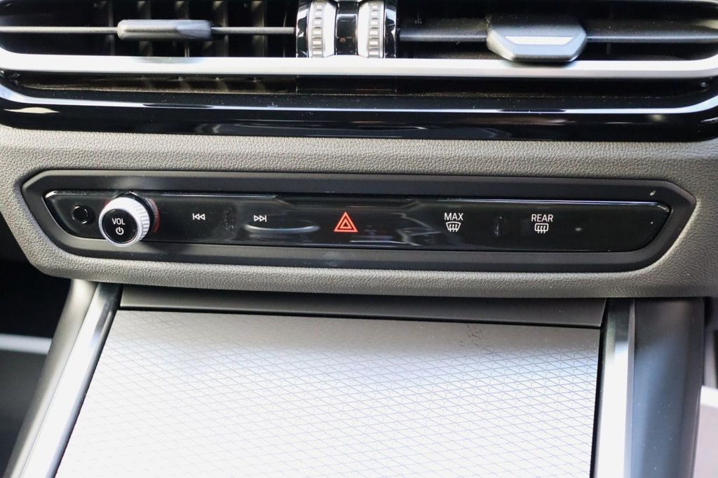 Used BMW 3 Series 2024 for sale - 76496538: Photo 15