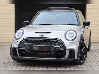 Used MINI Hatch 2023 for sale - 78701791: Photo