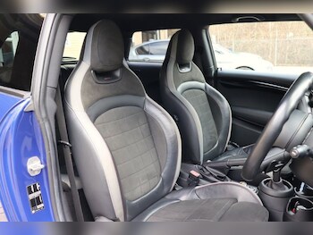 Used MINI Hatch 2020 for sale - 77171905: Photo