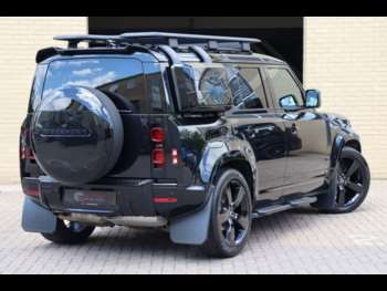 Used Land Rover Defender 2023 for sale - 75037701: Photo