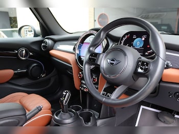 Used MINI Hatch 2023 for sale - 79046062: Photo
