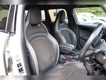 Used MINI Hatch 2020 for sale - 79636601: Photo