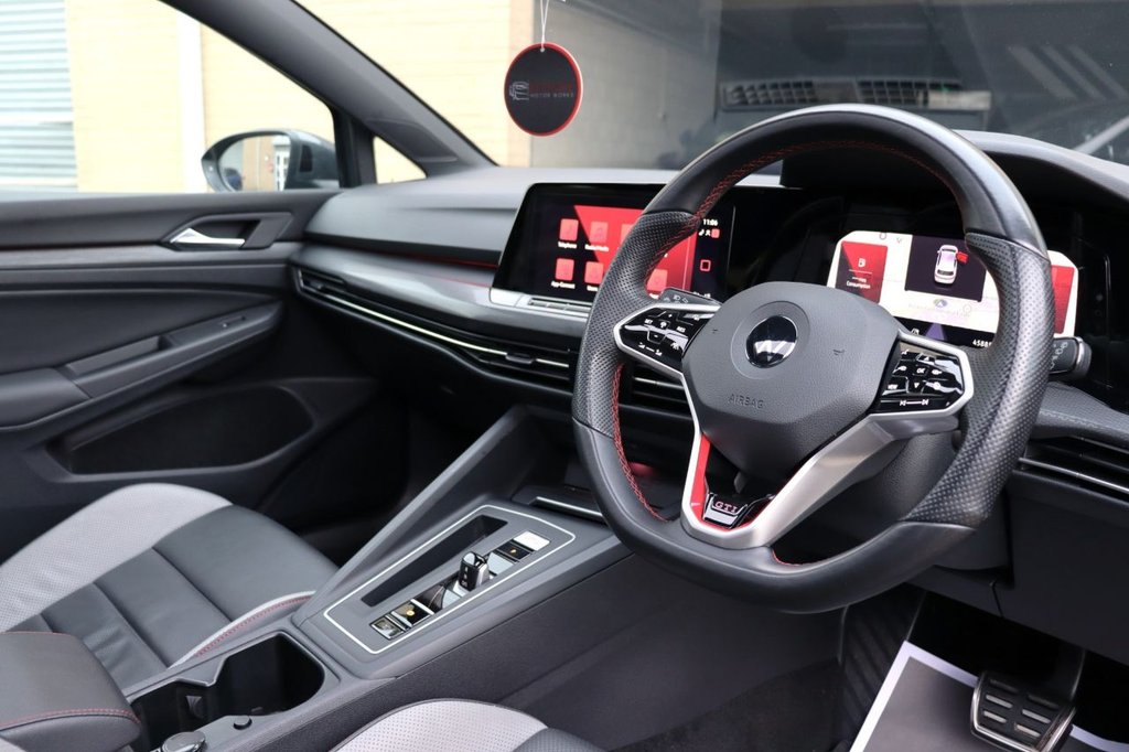 Used Volkswagen Golf 2021 for sale - 76783804: Photo 2