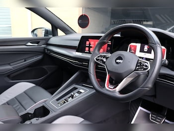 Used Volkswagen Golf 2021 for sale - 76783804: Photo