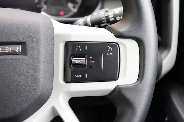 Used Land Rover Defender 2023 for sale - 74807271: Photo 13