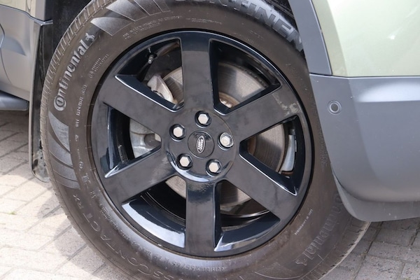 Used Land Rover Defender 2023 for sale - 74807271: Photo 14