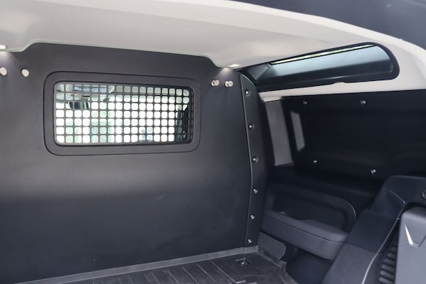 Used Land Rover Defender 2023 for sale - 74807271: Photo 20