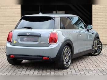 Used MINI Electric Hatch 2021 for sale - 76570597: Photo