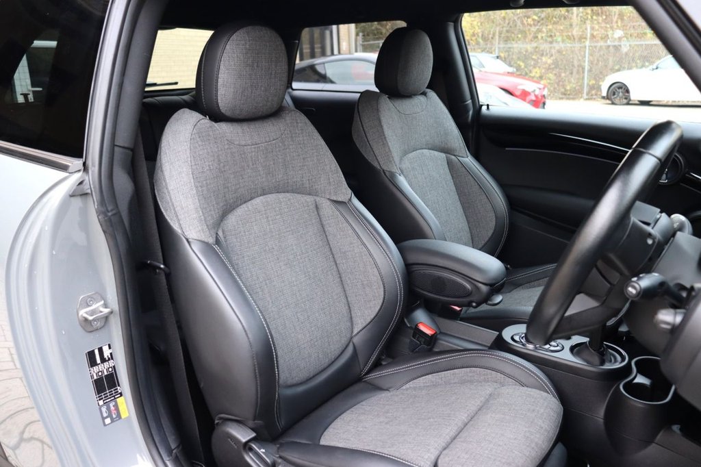 Used MINI Electric Hatch 2021 for sale - 76570597: Photo 4