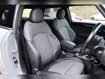 Used MINI Electric Hatch 2021 for sale - 76570597: Photo