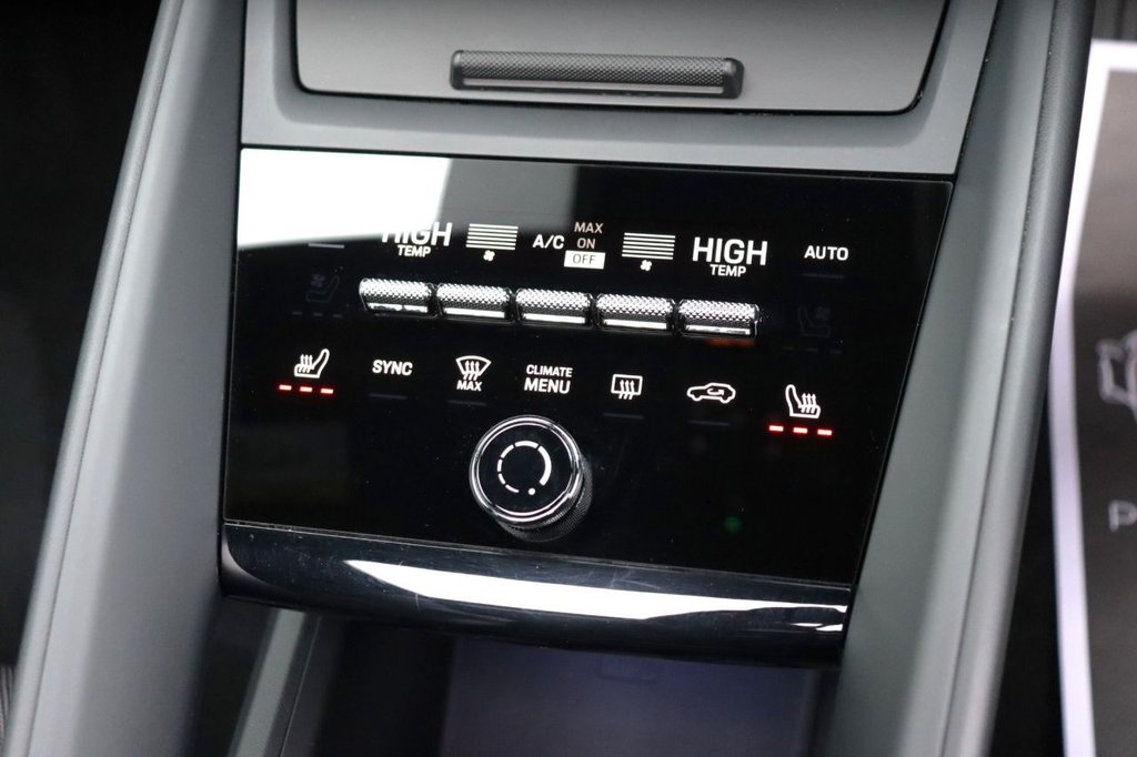 Used Porsche Macan 2025 for sale - 77408673: Photo 16