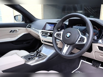Used BMW 3 Series 2019 for sale - 75642733: Photo