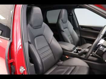 Used Porsche Cayenne 2023 for sale - 74368448: Photo