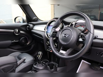 Used MINI Hatch 2023 for sale - 78806398: Photo