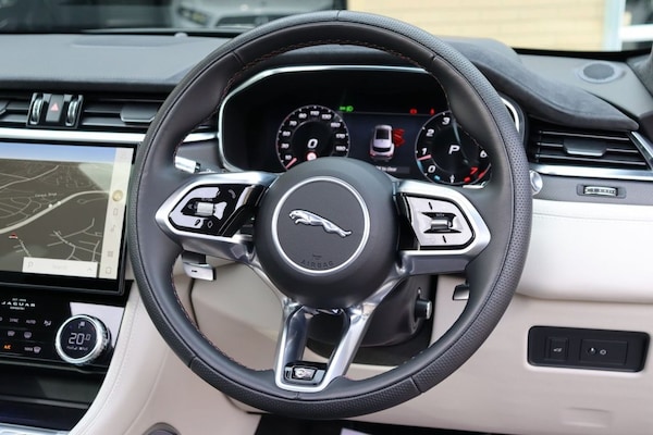 Used Jaguar F-Pace 2022 for sale - 76147581: Photo 4