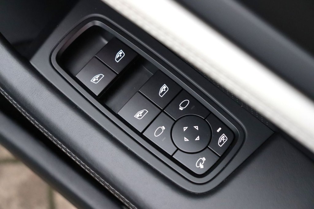 Used Porsche Taycan 2021 for sale - 77394759: Photo 28